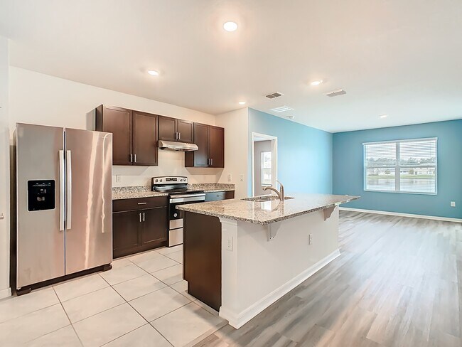 Building Photo - 3348 Perennial Ln