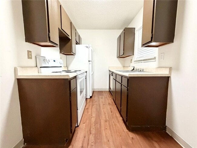 Building Photo - 102 NW K St