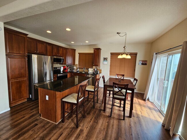 Building Photo - 4 Bed 4 Bath home in 80923!!