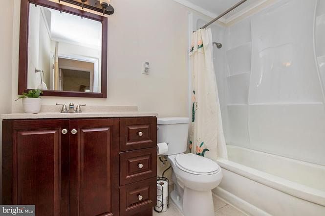 Foto principal - 41 Holstone Ln
