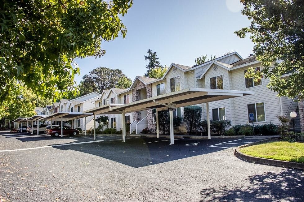 Foto principal - 15422 Bangy Rd