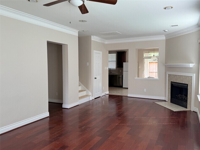 Foto del edificio - 8147 Barnes Ridge Ln