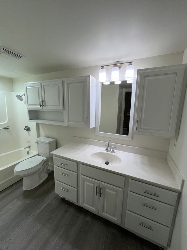 Building Photo - 7290 W Dean Rd