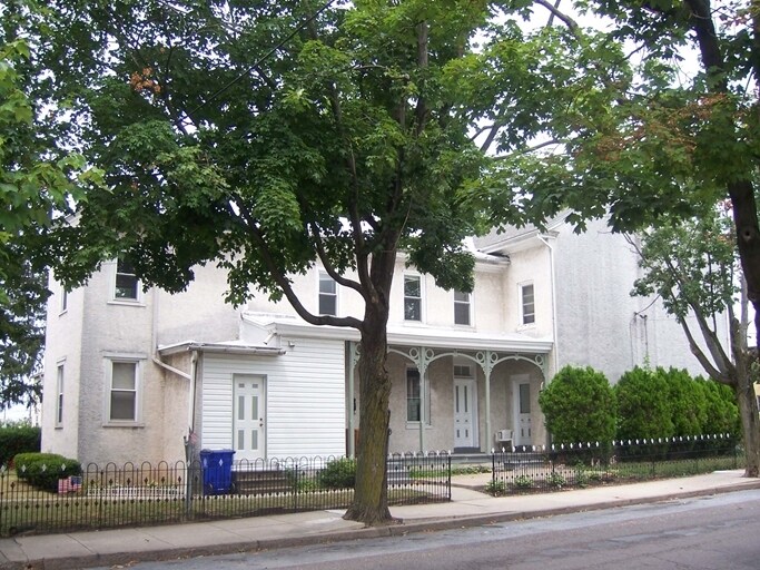 342 South St, Pottstown, PA 19464 Apartments in Pottstown, PA