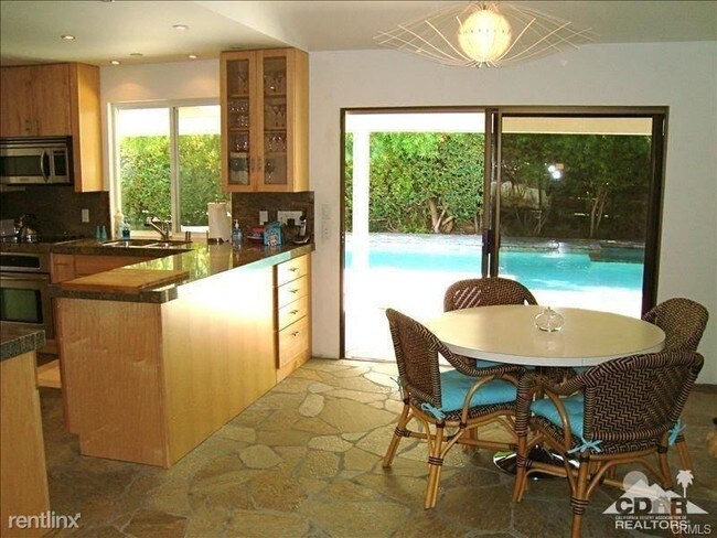 Foto del edificio - 3 br, 2 bath House - 45675 Mountain View Ave