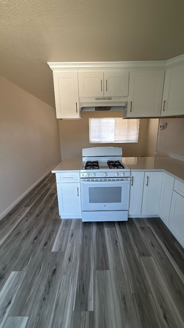 Foto del edificio - 2 Bedroom, 1 Bath Apartment