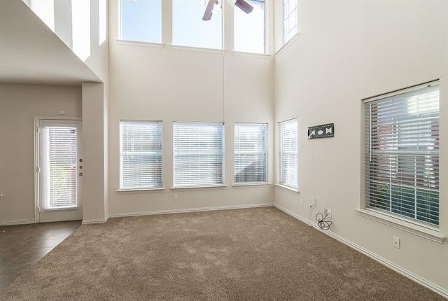 Building Photo - 8740 Bigelow Dr