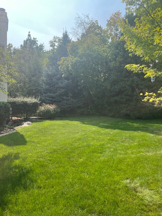 Foto del edificio - 7968 S Willow Cir