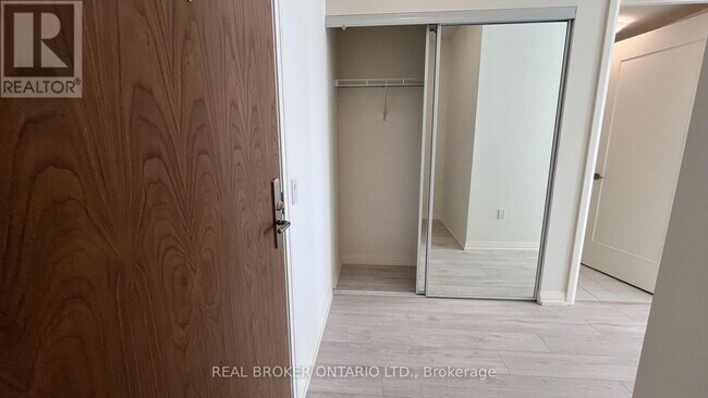 Photo du bâtiment - 27 Korda Gate