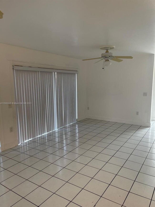 Building Photo - 8450 SW 154th Cir Ct