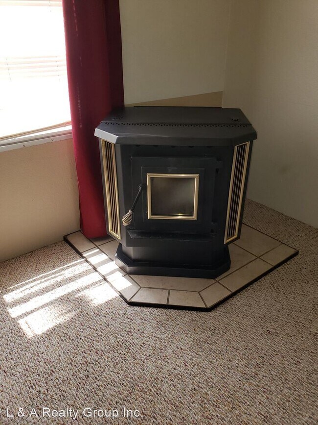 Foto del edificio - 3 br, 2 bath House - 1894 Lamina Loop