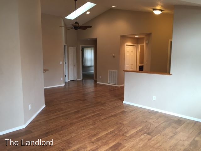Building Photo - 3 br, 2 bath House - 2002 Mountain Park Loop