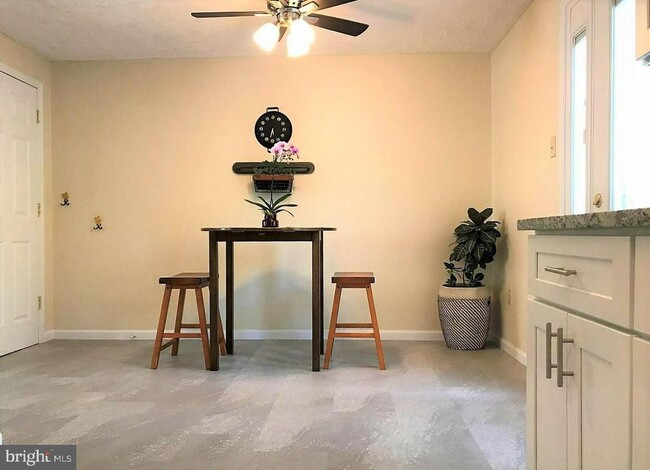 Foto del edificio - 23 Dufief Ct