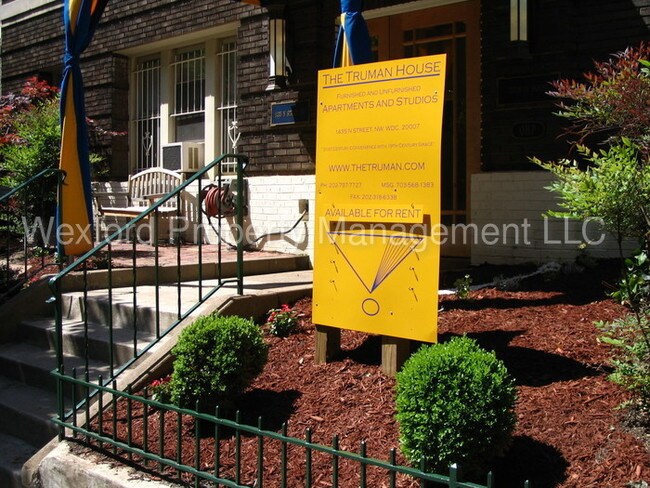 Building Photo - 1435 N St NW