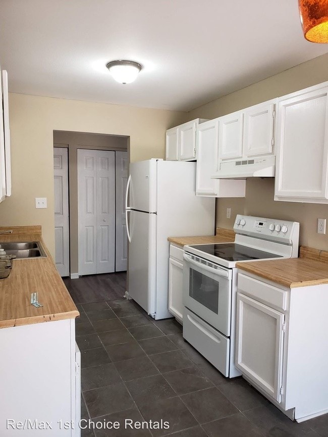 Building Photo - 2 br, 2 bath House - 513 Greenbay Ave
