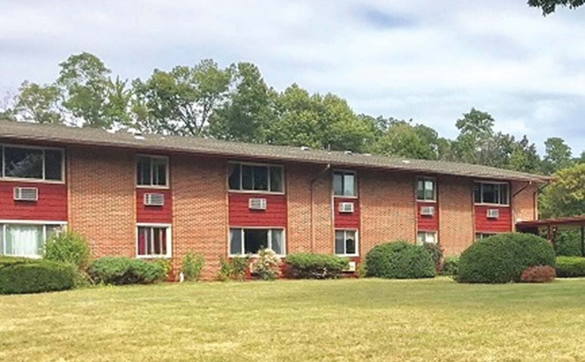 Pembrooke Court Apartments Manchester, CT