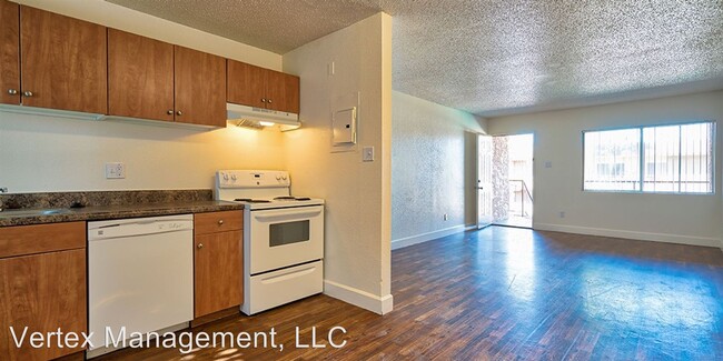 Foto del edificio - 2 br, 1 bath Apartment - 6112 N. 67th Avenue