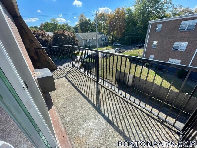 Foto del edificio - 55 Elmwood Park