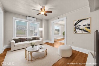 Building Photo - 73 S Michigan Ave