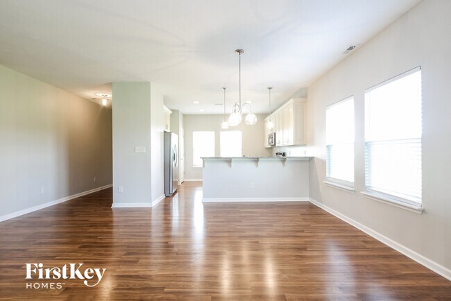Foto del edificio - 253 Chadford Ct