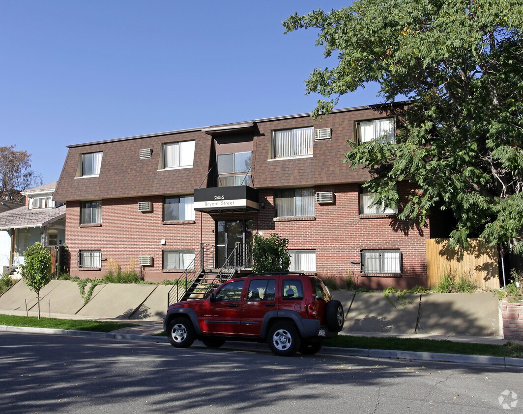 Foto del edificio - Bryant Apartments