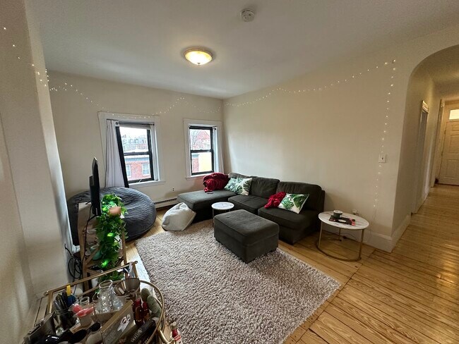 Foto del edificio - 313 Cambridge St