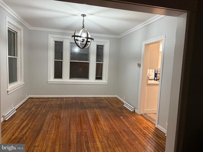 Building Photo - 399 Sunset Rd