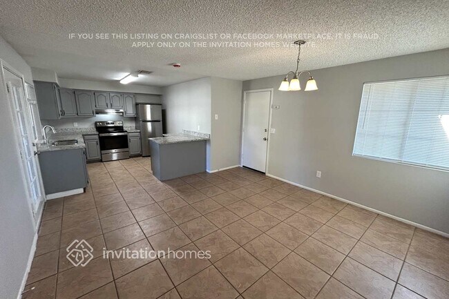 Foto del edificio - 5552 W Carol Ave