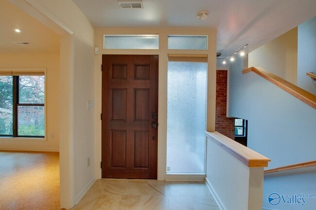 Foto del edificio - 1710 Montdale Rd SE