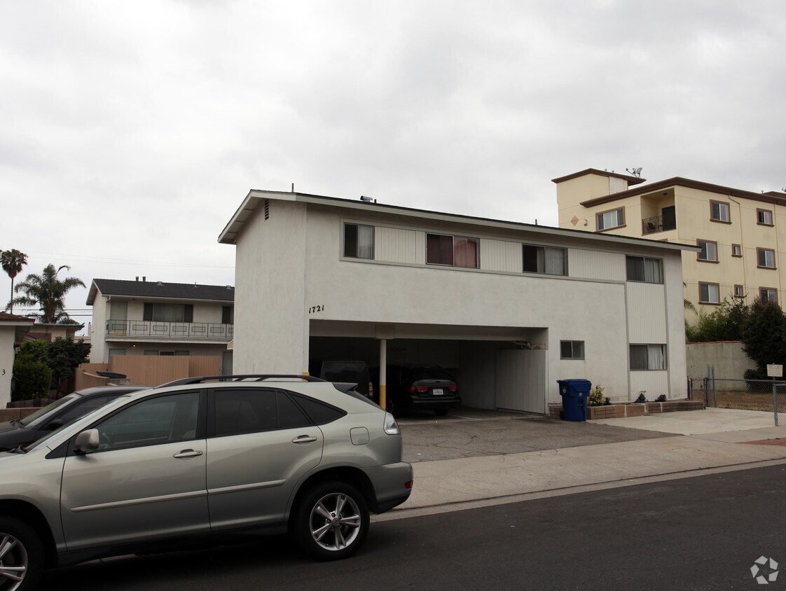 Building Photo - 1721 Colby Ave
