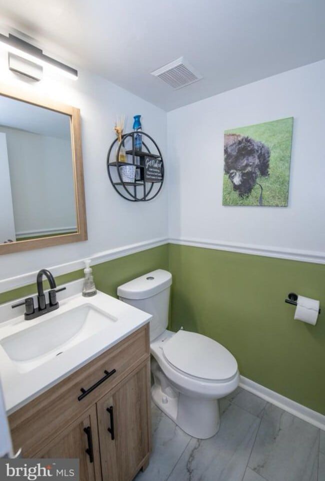 Foto del edificio - 305 Shawmont Ave