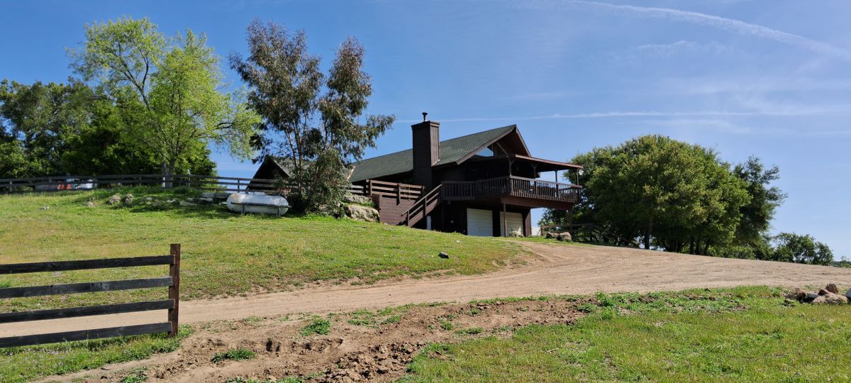 Foto principal - 2567 Hesperia Rd