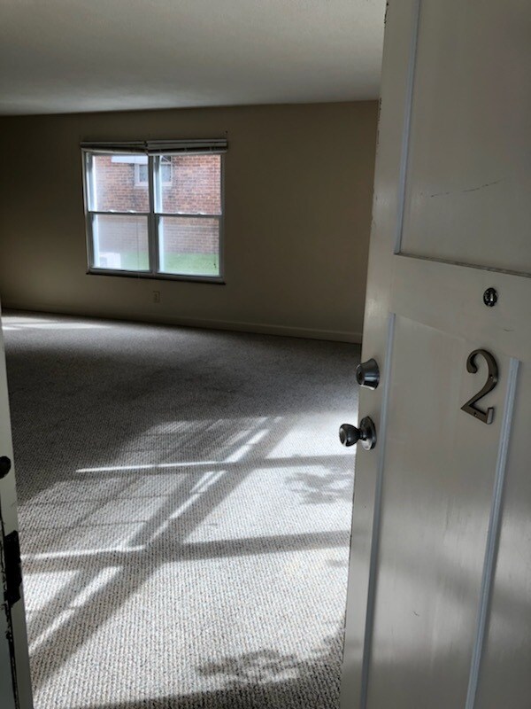 Foto principal - 1219 E Main St