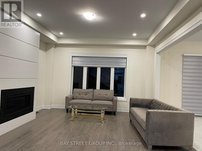 Building Photo - 56 Bud Leggett Cres