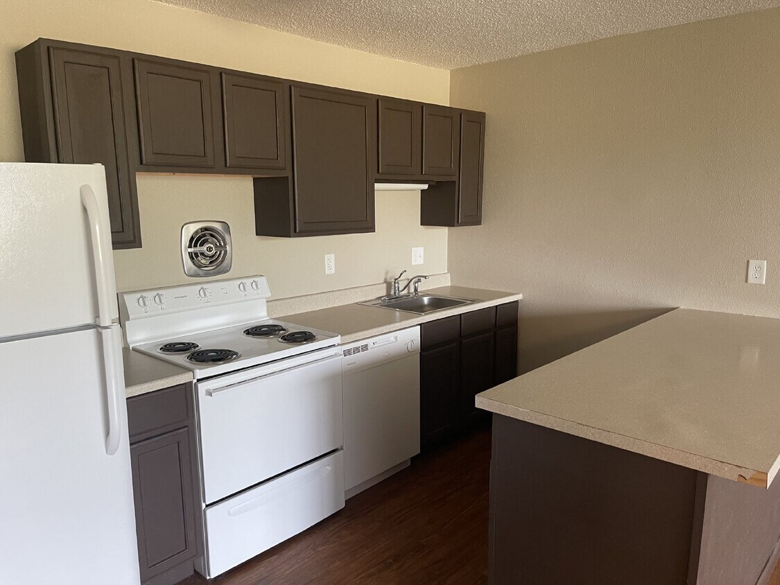 Primary Photo - Charming 2 Bed/1 Bath Apartment in Eveleth...