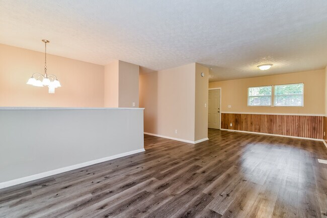 Building Photo - 8703 Montery Rd