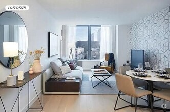Building Photo - 3 Ct Square W