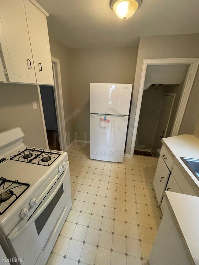 Building Photo - 3 br, 1 bath House - 9976 Farley