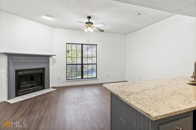 Foto del edificio - 3056 Steeplechase Dr