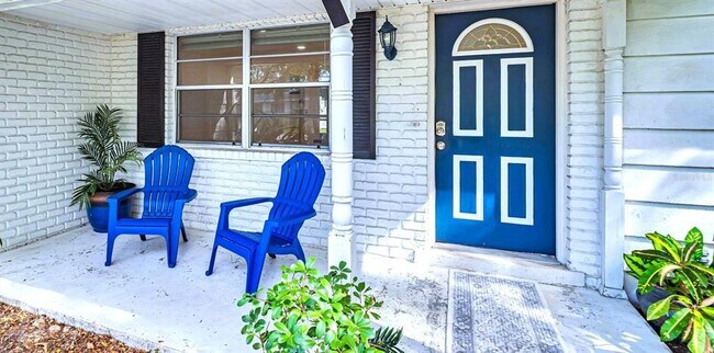 Foto del edificio - 5831 Hillside St