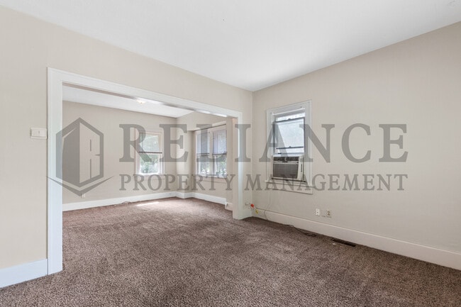 Building Photo - 1228 S Lulu St
