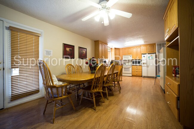 Foto del edificio - Shared Bed/Bath Off Campus Student Housing