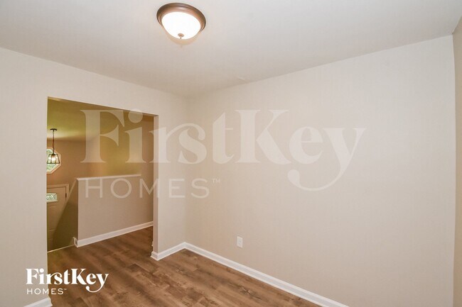 Foto del edificio - 24 Arbor Way