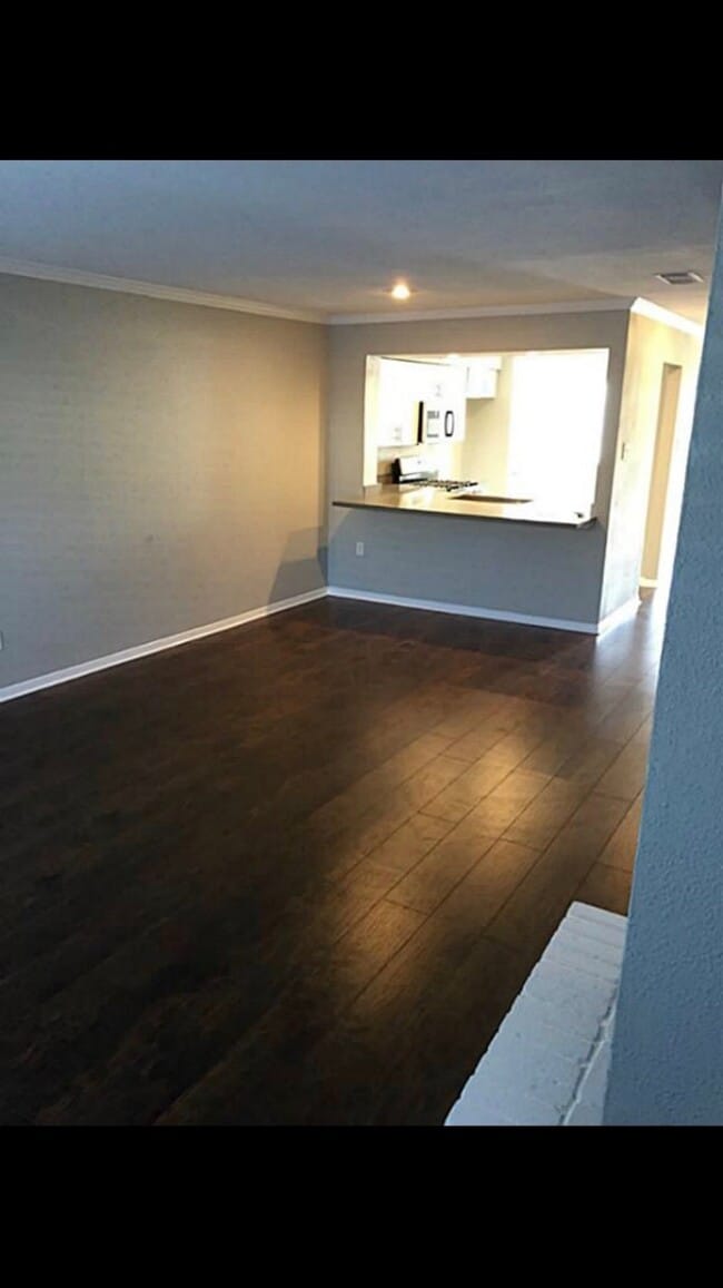 Foto del edificio - 15314 Gorham Dr