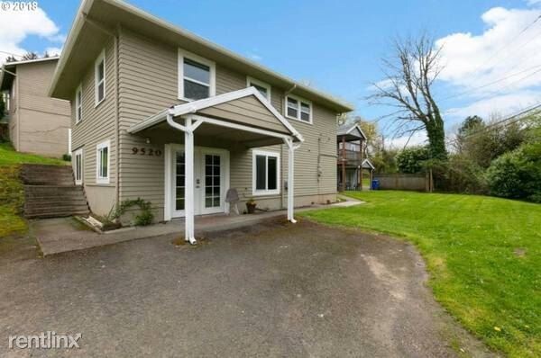 Foto del edificio - 6 br, 3 bath House - 9520 SW Terwilliger Blvd