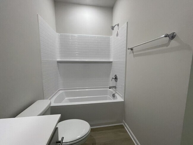 Foto del edificio - 2234 Cherry Creek Rd
