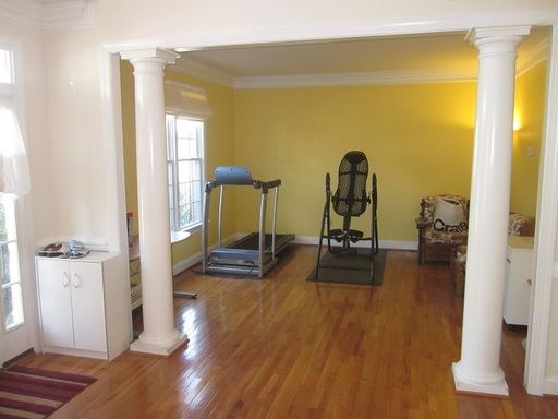 Foto del edificio - 748 Colony Oak Ln