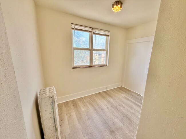 Foto del edificio - Gorgeous 1 Bed 1 Bath Denver Apartment in Capitol Hill! Available NOW!