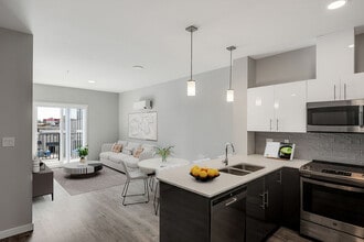 Kitchen - Treanor Terrace Apartments