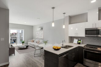 Kitchen - Treanor Terrace Apartments